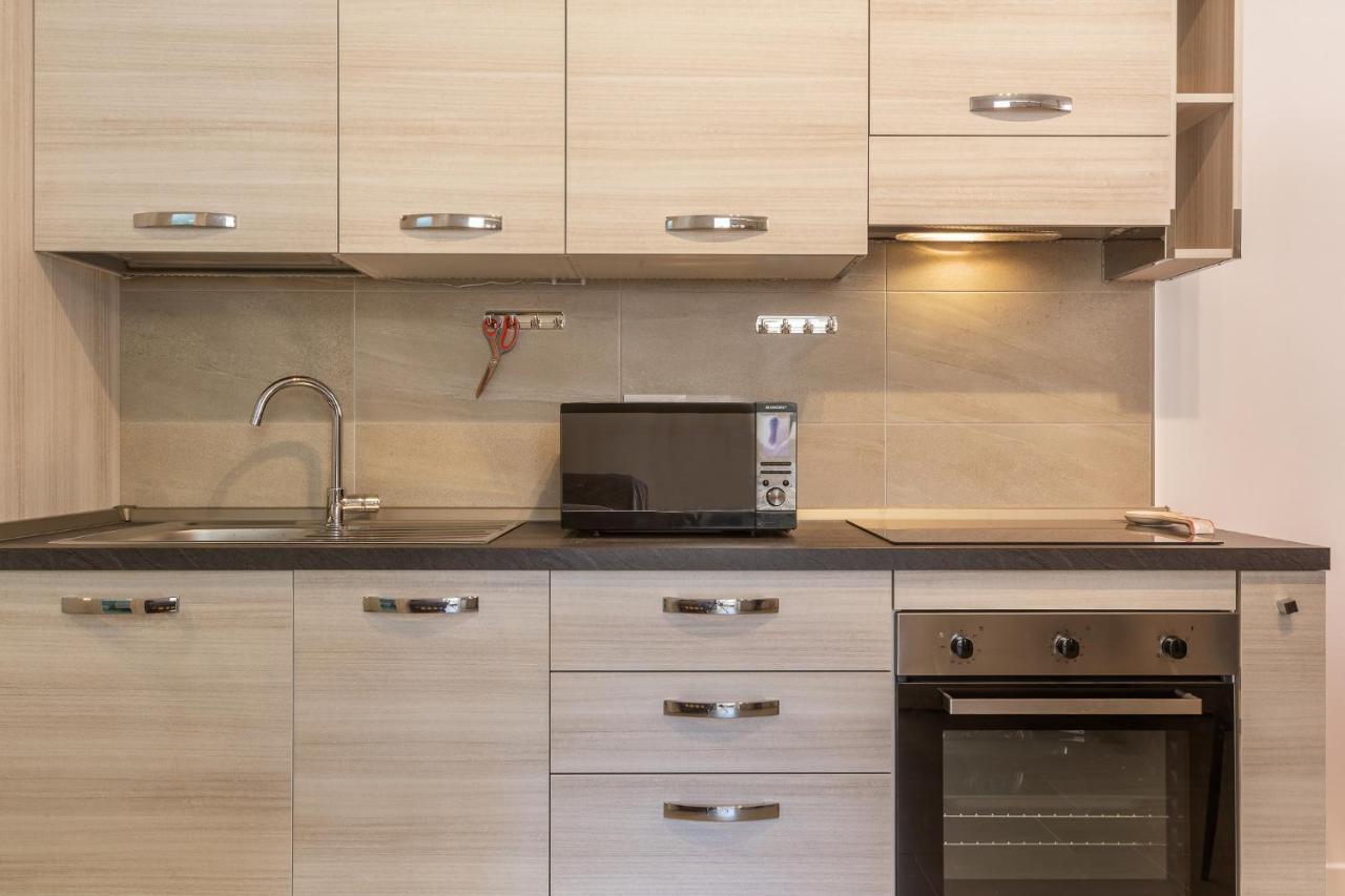 San Donato Fiere Essential Apartment W/Parking Bologna Ngoại thất bức ảnh